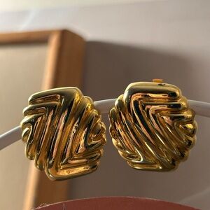 Signed PAOLO GUCCI vintage clip-on earrings